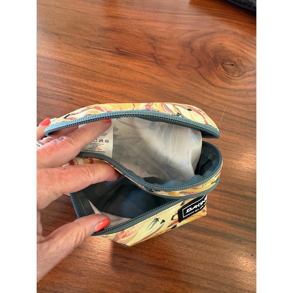 Dakine Hip Pack Bananarama Tropical Print Waist Bag Fanny Pack Yellow Blue - Picture 4 of 5